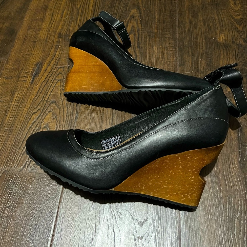 Tsubo Black High Heel Wedges with Ankle Strap